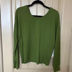 CAbi Green V-Neck Twist Back Top Playbook Turnaround Tee size M New!